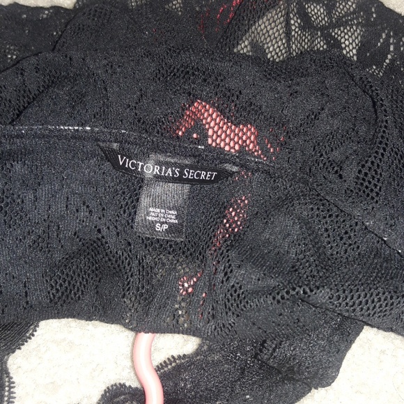 Two piece VS lingerie ❤🖤 - Picture 2 of 8